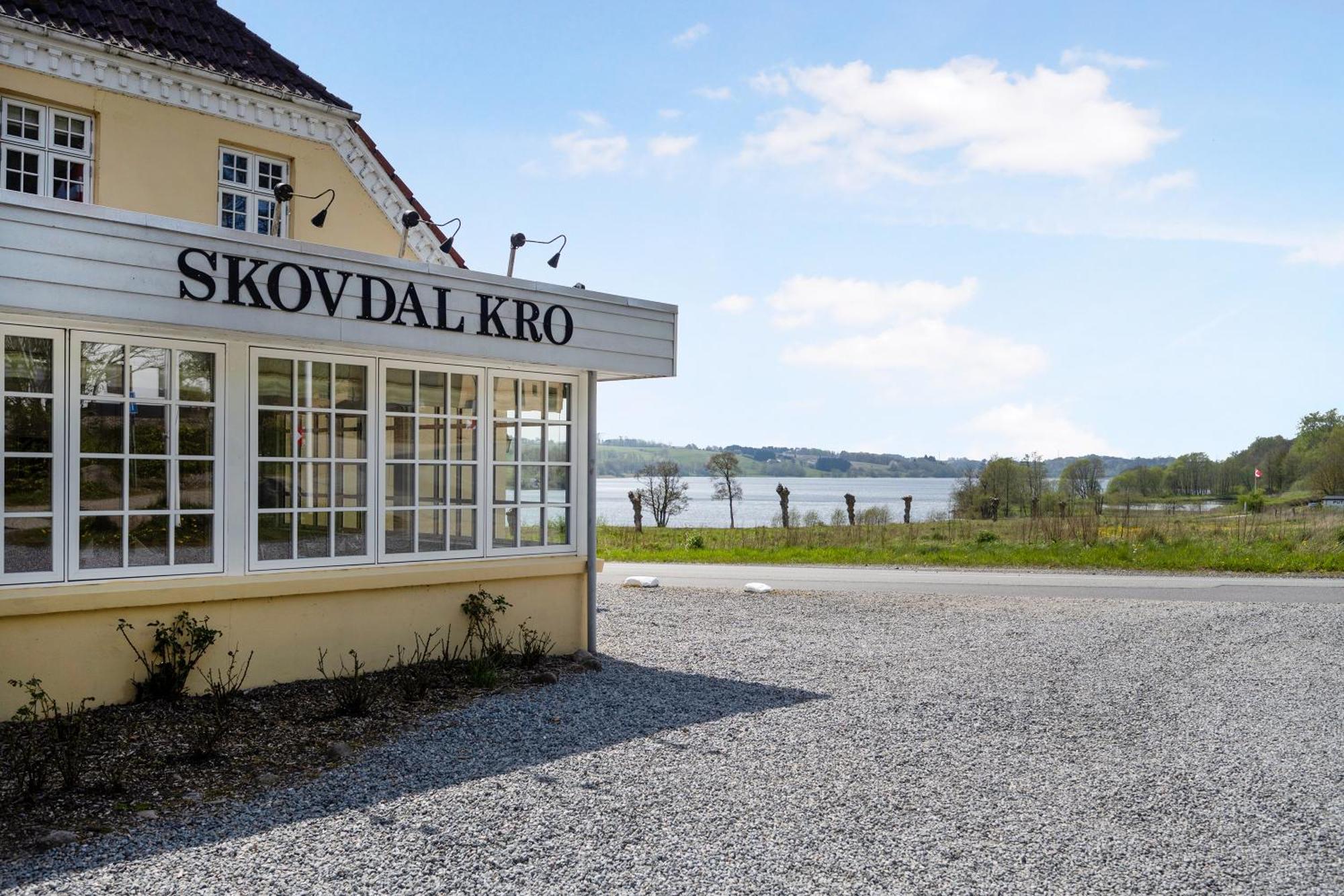 Hotel Skovdal Kro Jelling Exterior foto